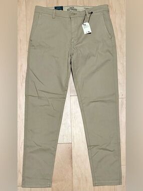 NWT Levi's XX Chino Standard Taper Stretch Pants Beige Tan Khaki Men’s 34x34